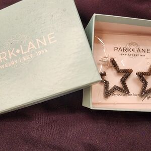 Park Lane Star Earrings - Black